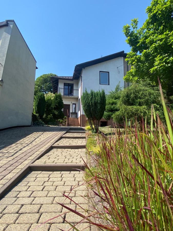 Willa Nad Sola Guest House Oświęcim Exteriör bild