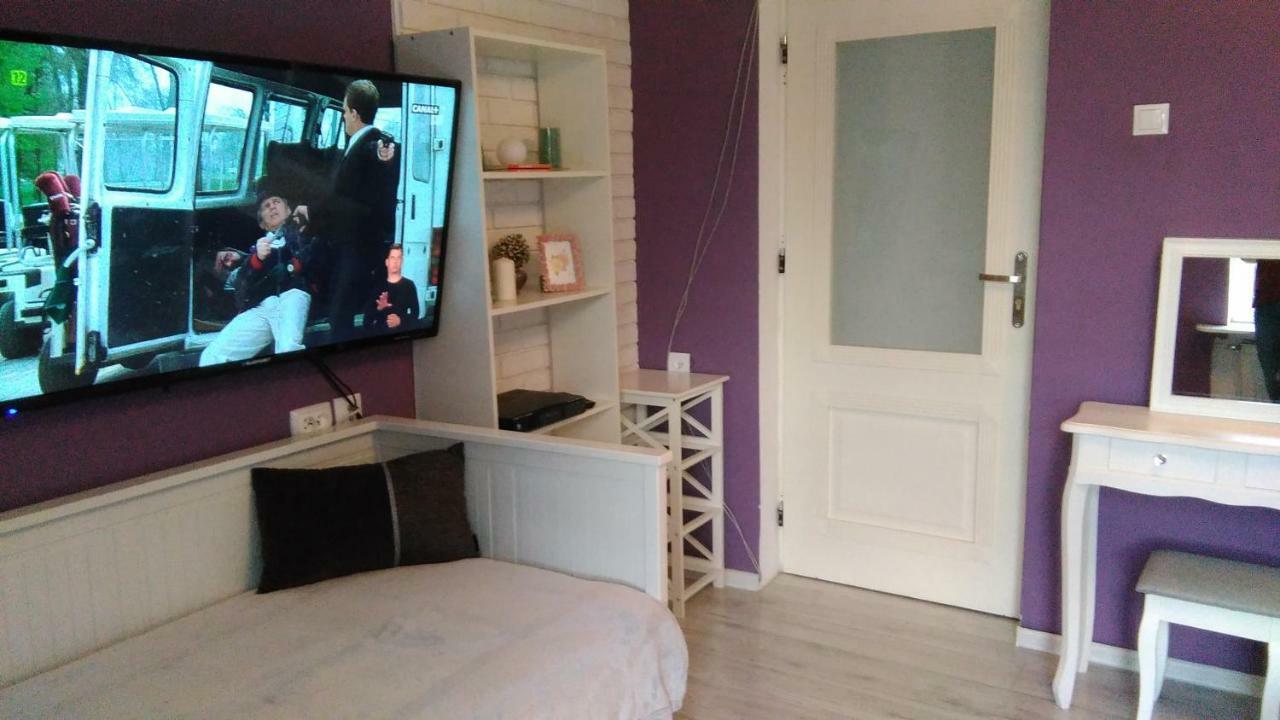 Willa Nad Sola Guest House Oświęcim Exteriör bild